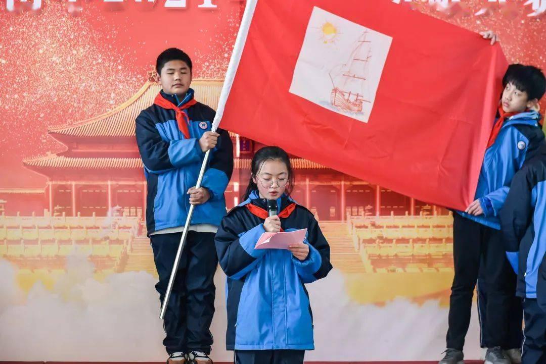 假冒陈青云的江湖绝剑:两男两女的四角恋,剧情垃圾,无力吐槽